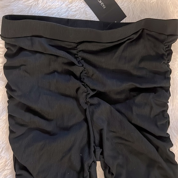 Fashionnova Might Act Up ribbed Black biking Short - Picture 2 of 3